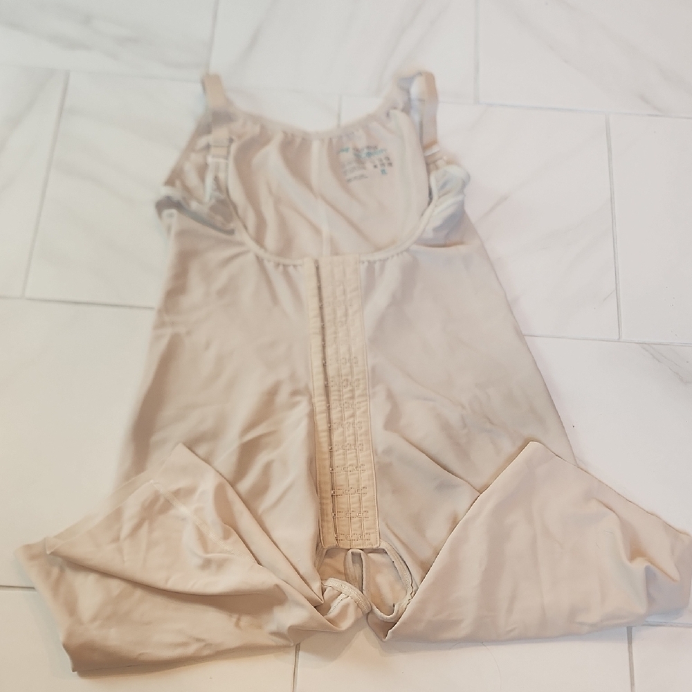 Women's Cream Shapewear Bodysuit
